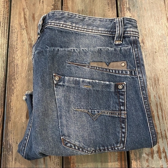 Diesel 32 x 26.5 Darron Cutoff Men’s Jeans Distressed Button Fly Logo Raw Hem - Picture 13 of 16